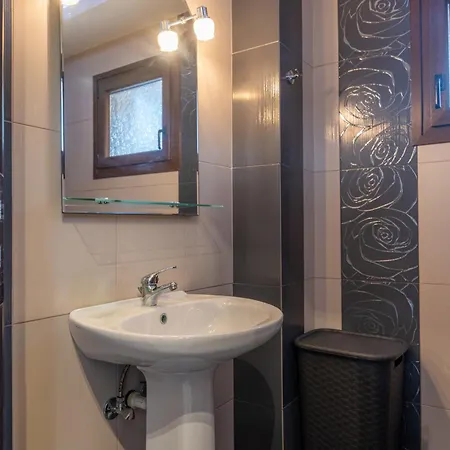 Kristalia In Lejlighed