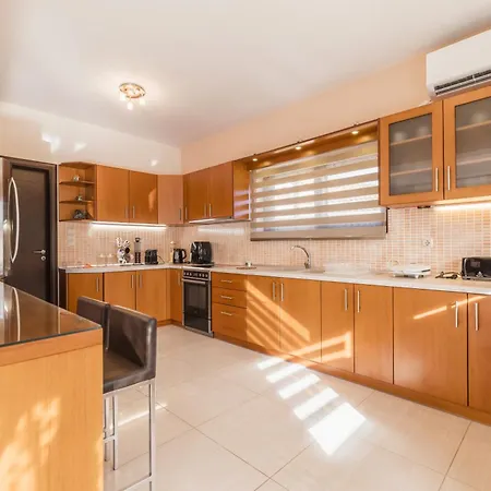 Lägenhet Kristalia In *