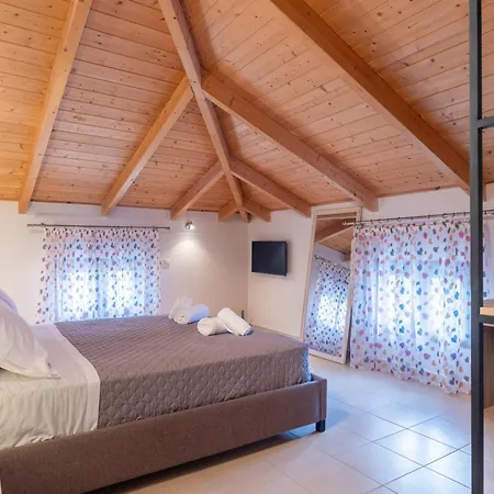 Kristalia In Apartment Anafonítria