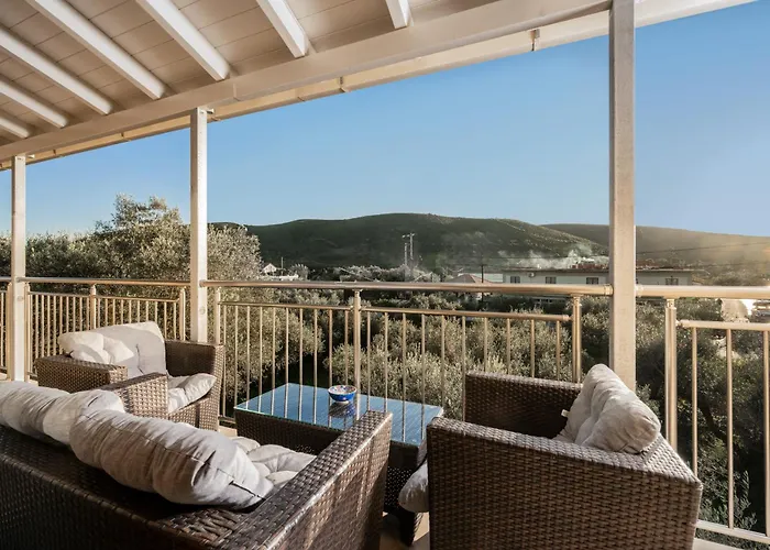 Kristalia In Anafonítria