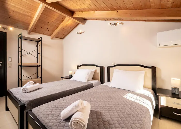 Kristalia In Apartamento Anafonítria